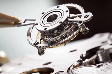 卡地亚手表机芯保养